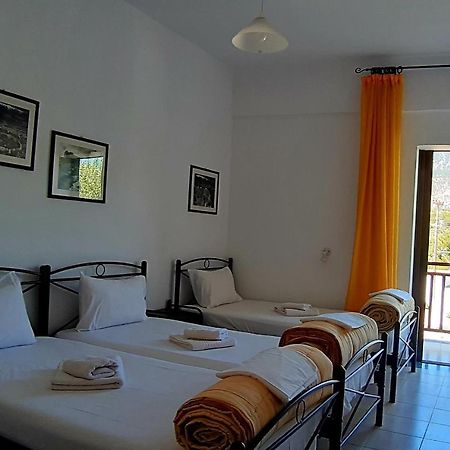 Platanos Rooms Sinoikismos Kambos 外观 照片