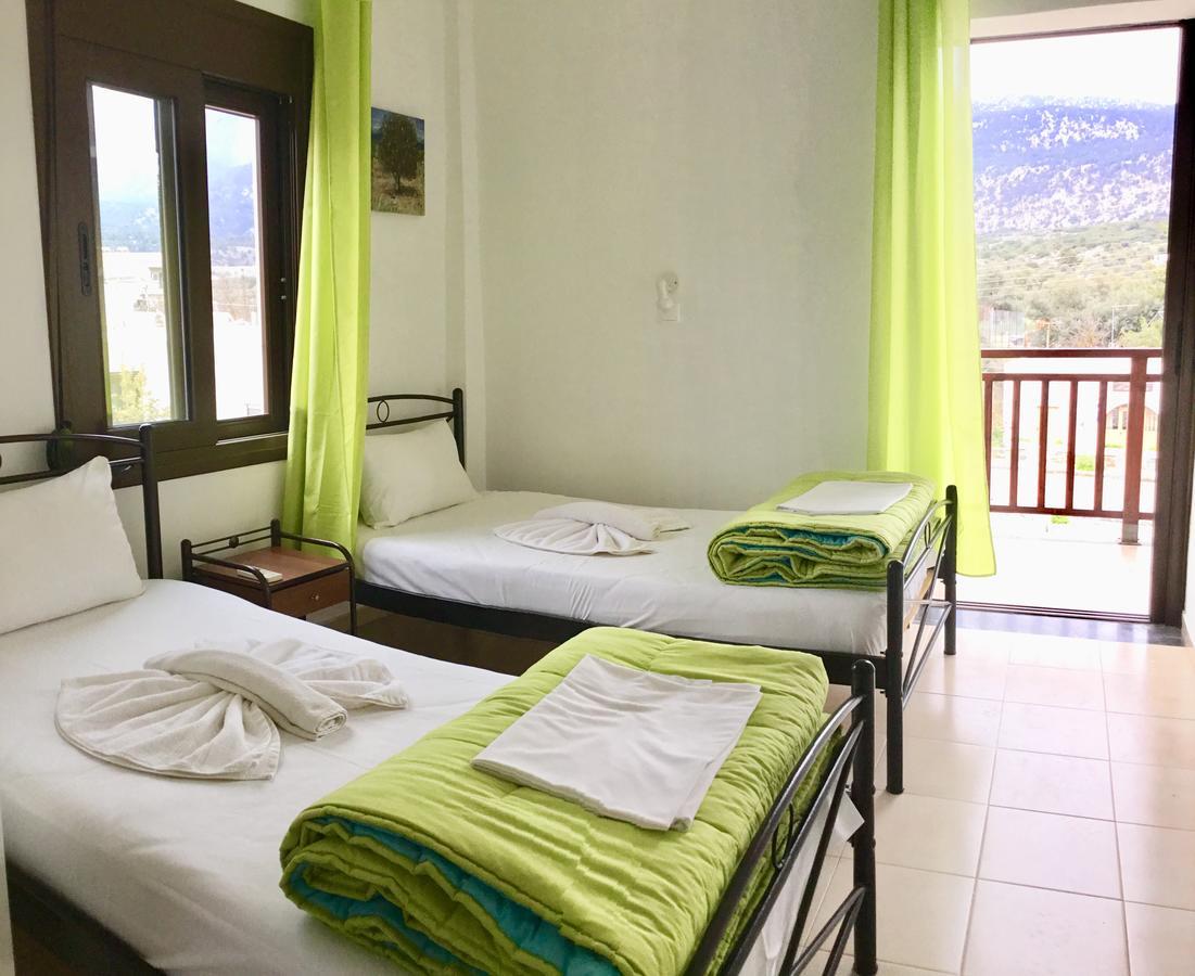 Platanos Rooms Sinoikismos Kambos 外观 照片