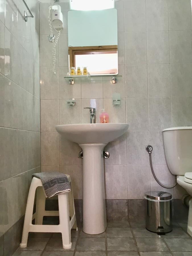 Platanos Rooms Sinoikismos Kambos 外观 照片